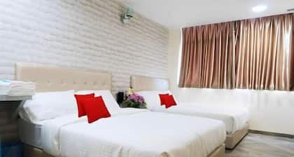 Star Romantic Hotel