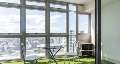 Comfy 1BDR Apt 3 minutes to Train Station Burwood