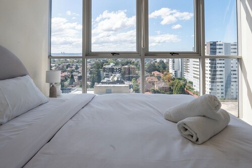Comfy 1BDR Apt 3 minutes to Train Station Burwood