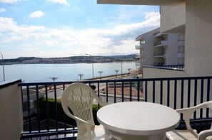 Apartamento | Opções para refeição ao ar livre