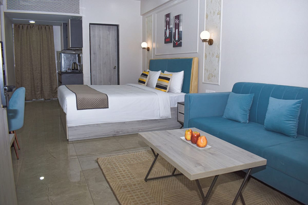 1 bedroom, desk, soundproofing, iron/ironing board