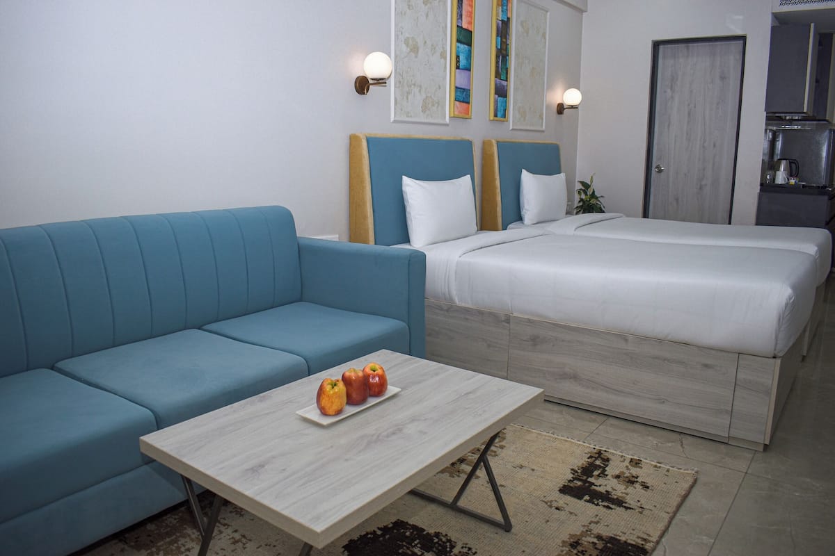 1 bedroom, desk, soundproofing, iron/ironing board