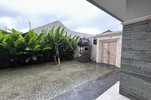 View from property - Sekar Tunjung Guest House Seminyak Bali (Denpasar)