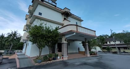 Lumut Villa Inn Homestay