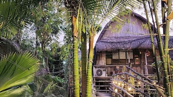 Phòng 4 | Hiên