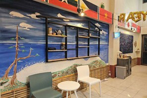 Lobby sitting area - MT Friend Home & Hostel (Phuket)