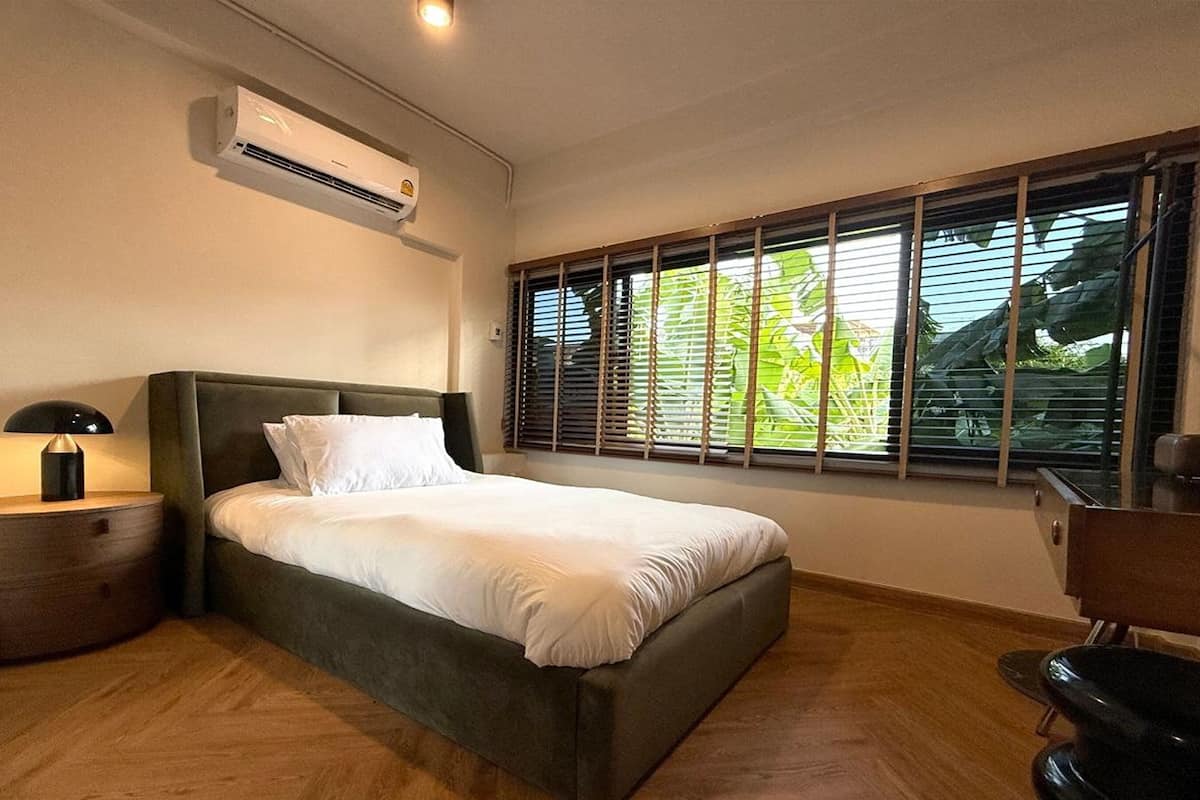 Villa, 4 habitaciones | 1 habitación, escritorio, tabla de planchar con plancha y wifi gratis