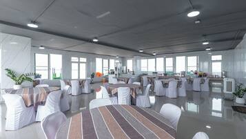 Desayuno inglés los fines de semana (THB 150 por persona)