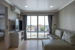 2 Bedrooms Family Room (C) | In-room safe, desk, free WiFi, bed sheets - Tj 4711 Residence (Maha Sarakham)