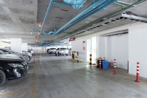 Free self parking - Tj 4711 Residence (Maha Sarakham)