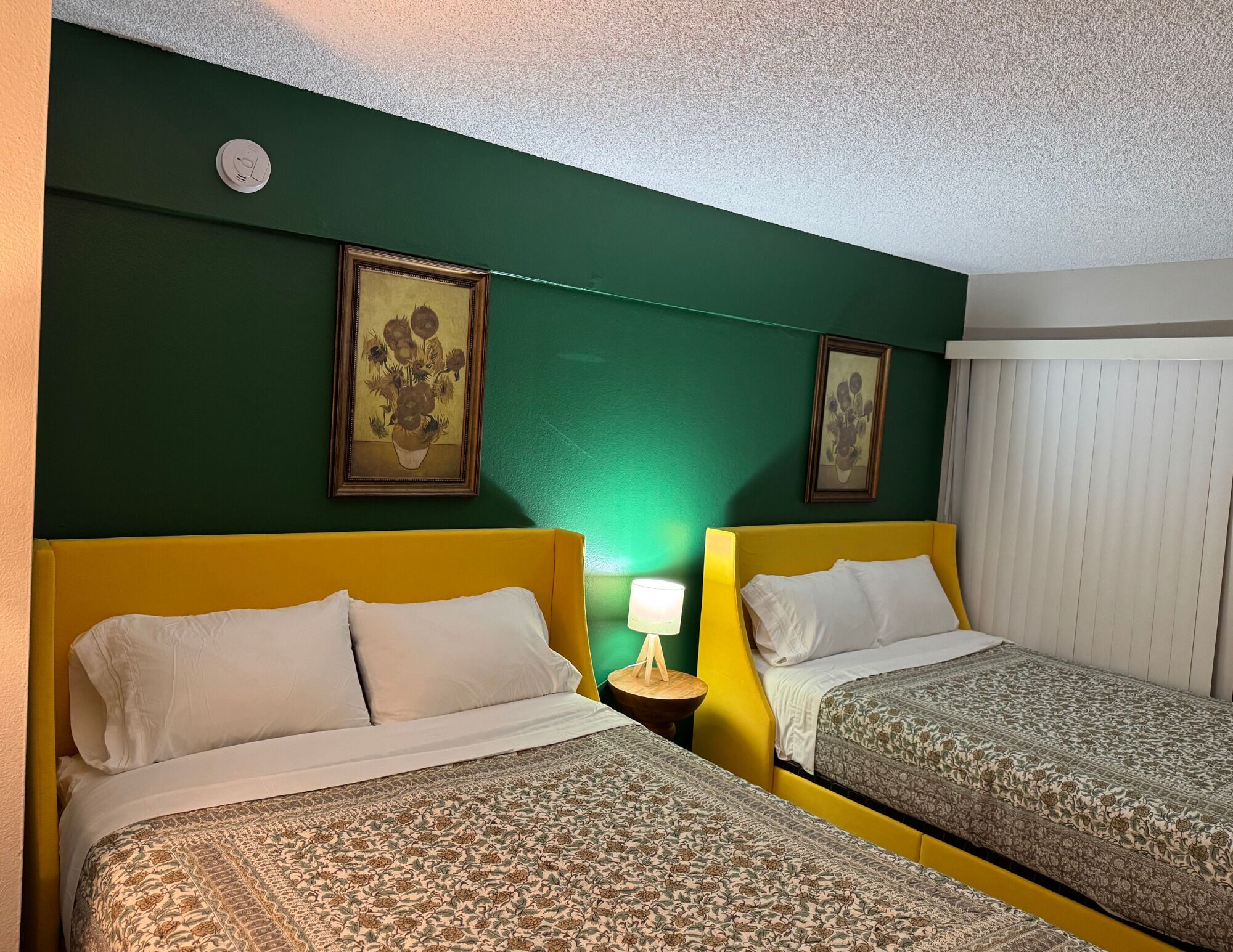 2 quartos, ferros/tábuas de passar roupa, Wi-Fi de cortesia