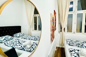 1 dormitorio, escritorio, wifi y ropa de cama