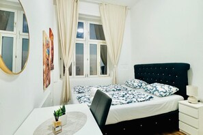 1 bedroom, WiFi, bed sheets