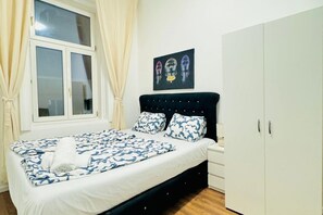 1 bedroom, WiFi, bed sheets