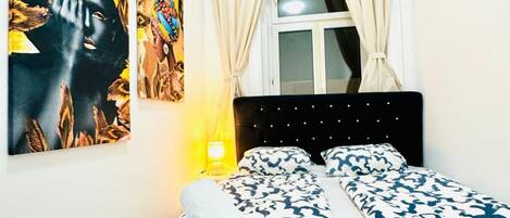 1 chambre, bureau, Wi-Fi, literie fournie