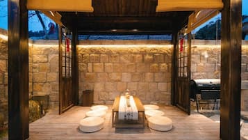 Comfort Suite, 3 Bedrooms, Non Smoking, Private Bathroom | Terrace/patio