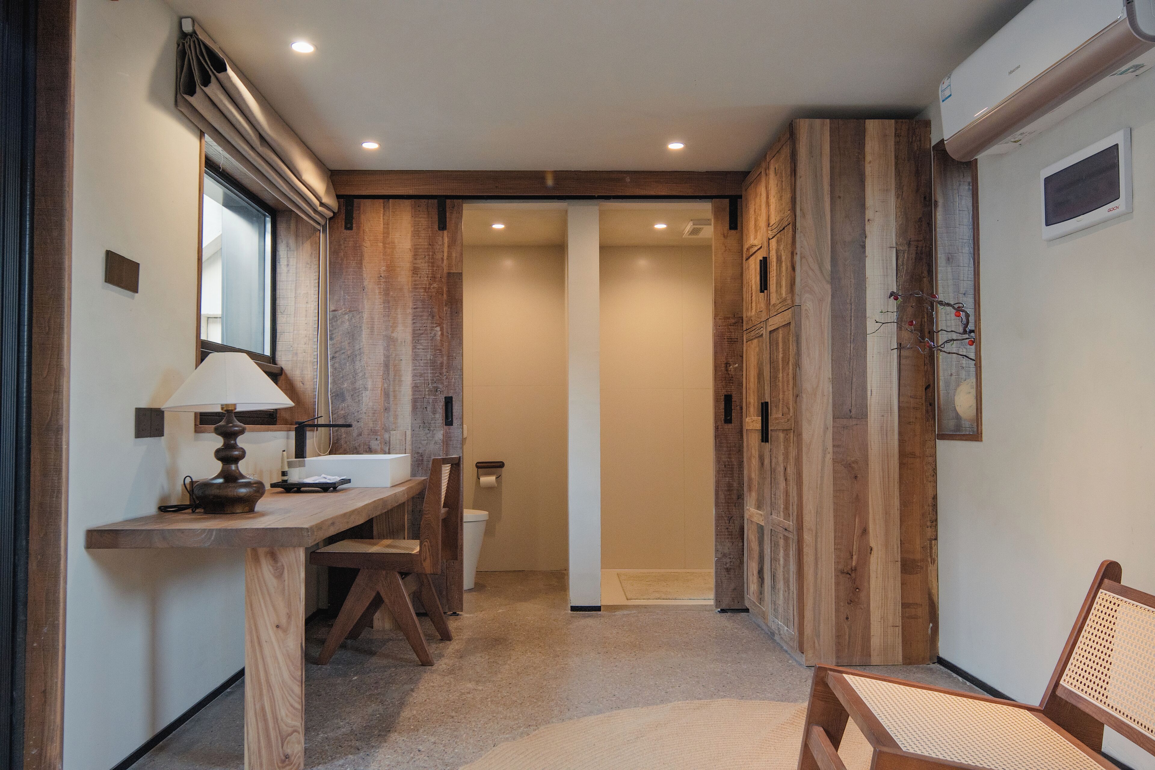 컴포트 스위트, 침실 3개, 전용 욕실, 산 전망 | 욕실 | 샤워 시설, 무료 세면용품, 헤어드라이어, 타  월