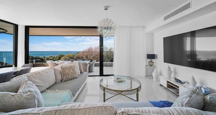 Breathtaking panoramic views meet tranquility and comfort. Forster HOT spot.