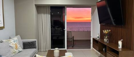 Smart TV, foosball, table tennis