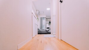 公寓, 1 張標準雙人床, 非吸煙房 | 1 間臥室、書桌、熨斗/熨衣板