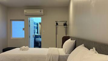 Quadruple Room | Free WiFi, bed sheets