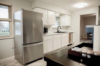 Beautiful Home: Central Location