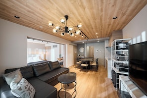 Familienapartment, Balkon, Gartenblick