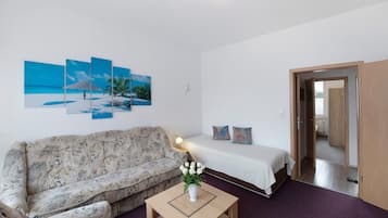 1 bedroom, free WiFi, bed sheets