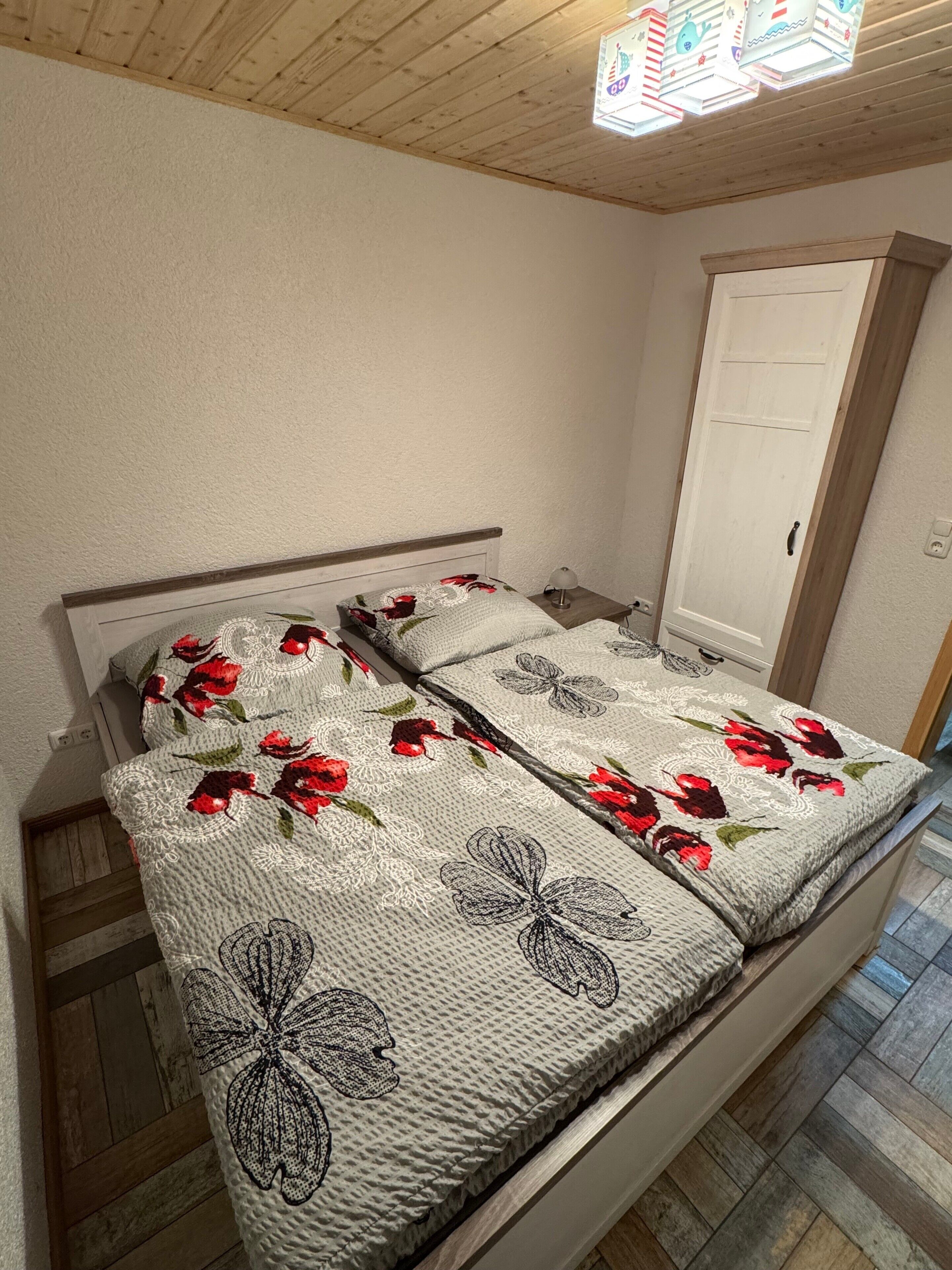 1 habitación y ropa de cama 