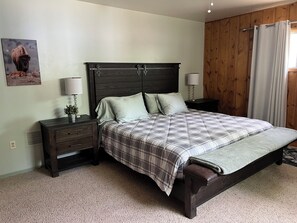 3 bedrooms, WiFi, bed sheets - Charming 3-bedroom house with WiFi, AC in awesome Gardiner near Yellowstone. (Gardiner)