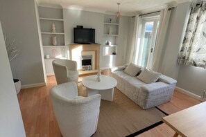 Televisión, chimenea