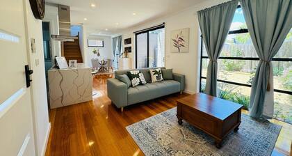 Entire Townhouse