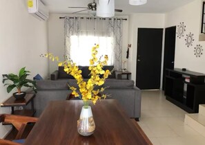 Smart TV - Turquoise River Villa:  3-Bedroom Retreat in Vibrant Playa del Carmen (Playa del Carmen)