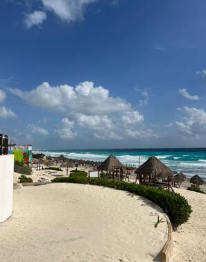 Beach - Turquoise River Villa:  3-Bedroom Retreat in Vibrant Playa del Carmen (Playa del Carmen)