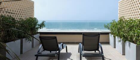 Coffres-forts dans les chambres, bureau, rideaux occultants