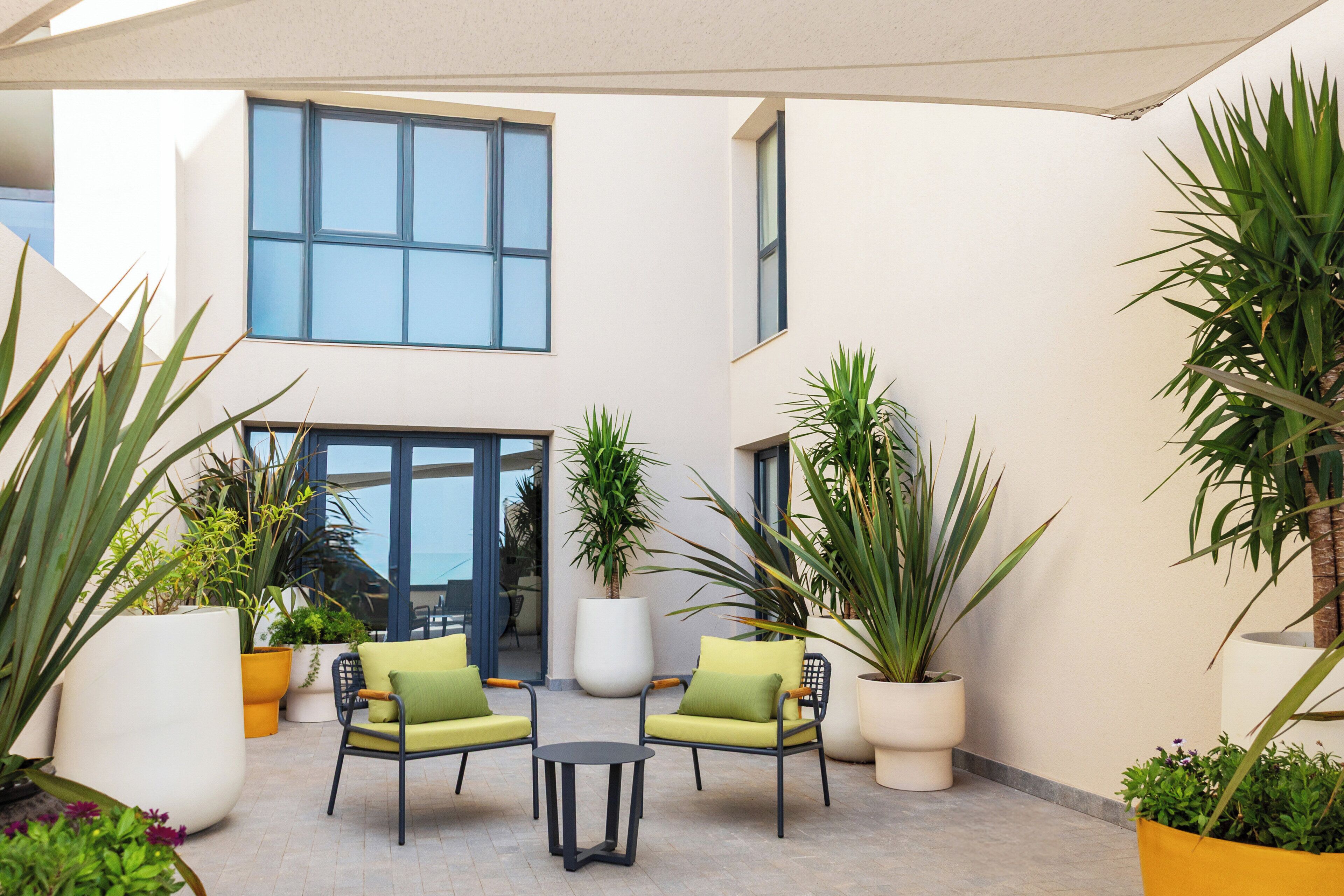 Coffres-forts dans les chambres, bureau, rideaux occultants