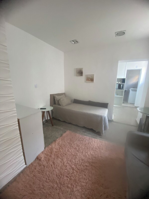 1 slaapkamer, een strijkplank/strijkijzer, reisbedje, gratis wifi