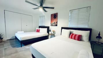 3 bedrooms, iron/ironing board, travel crib, free WiFi