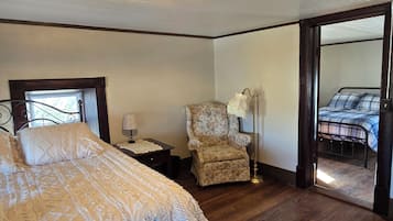 2 bedrooms, travel crib, free WiFi, bed sheets