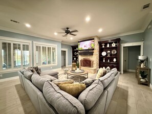 Smart TV, fireplace, table football