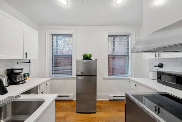 Fridge, microwave, oven, dishwasher