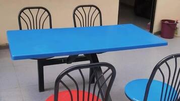 Standard Single Room | Living area