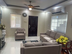 Smart TV, stereo - Escape the ordinary and embrace the extraordinary at Turgott’s Place, Jamaica, (Yallahs)