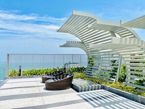 2 outdoor pools - Ken's House - The Sóng Condotel Vũng Tàu (Ho Chi Minh City)