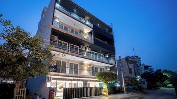 Fachada da propriedade