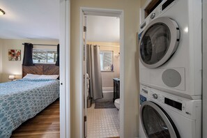 3 chambres, bureau, fer et planche à repasser, Wi-Fi gratuit