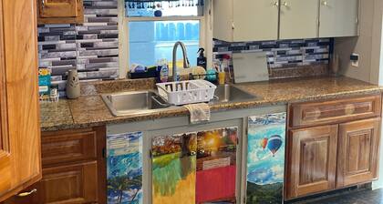 Delightful 3-bedroom COZY ROOMY house in Beautiful Powell WYOMING with WiFi !