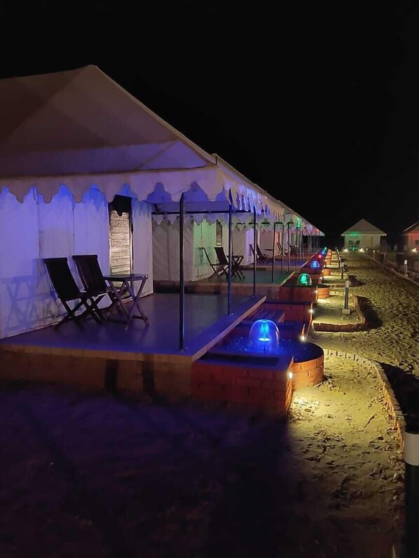 Royal Swiss Tent | Living area