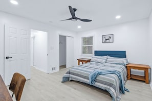 5 bedrooms, in-room safe, desk, iron/ironing board