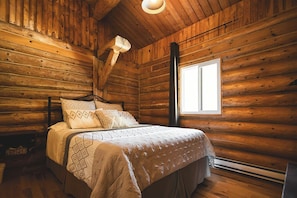 5 bedrooms, free WiFi, bed sheets